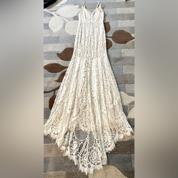 Lulus Flynn Antique White Over Nude Embroidered Lace Wedding Dress w Mini Train - Picture 7 of 15